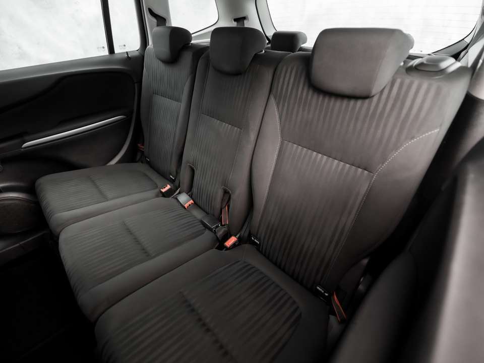 Opel Zafira Tourer - Imagem 15