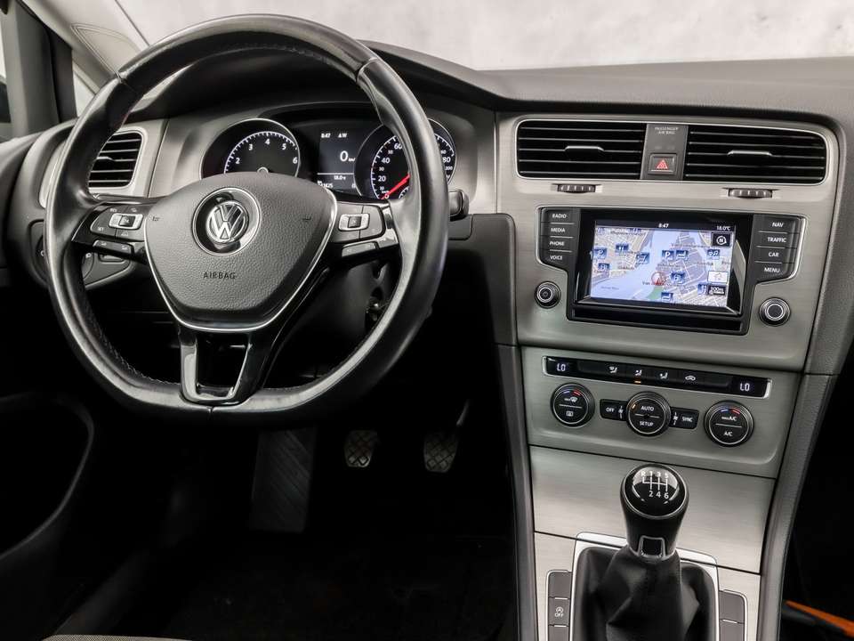 Volkswagen Golf - Imagem 7