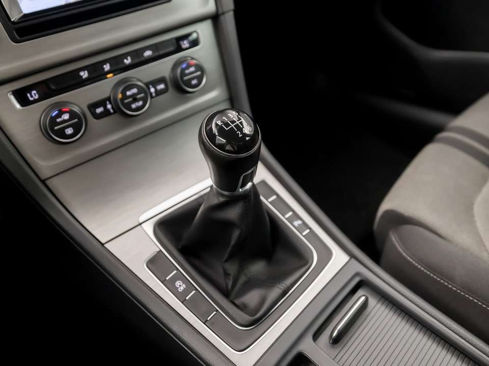 Volkswagen Golf - Imagem 10