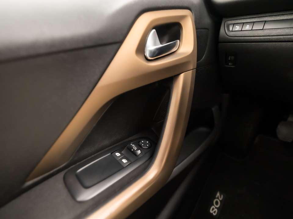 Peugeot 208 - Imagem 20