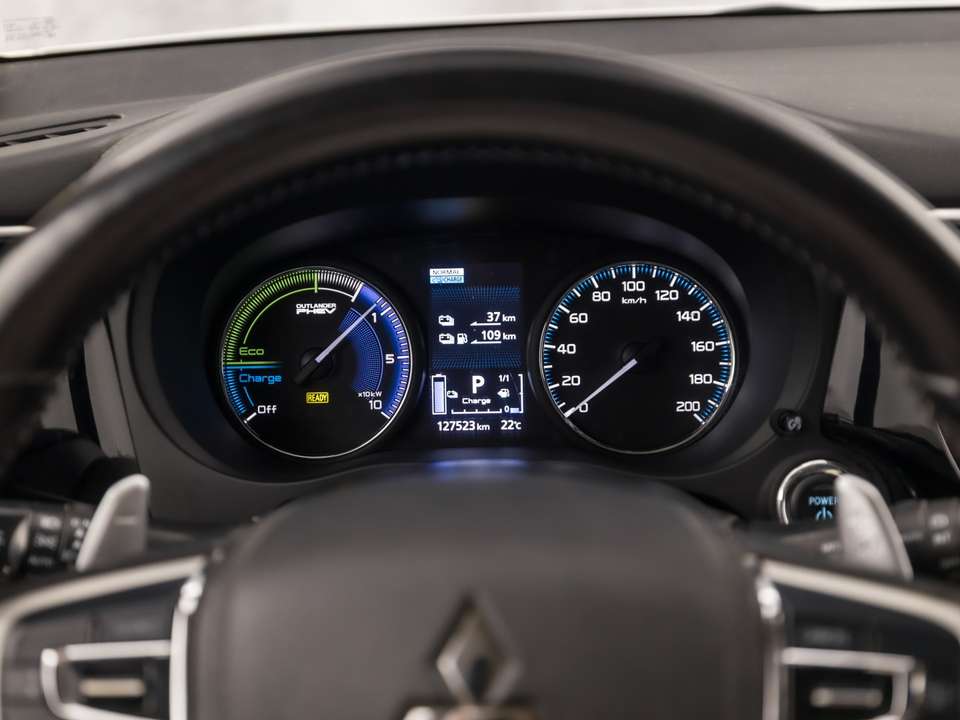 Mitsubishi Outlander - Imagem 20