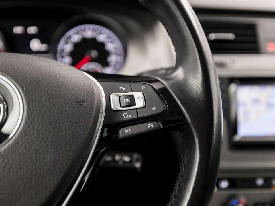Volkswagen Golf - Imagem 18