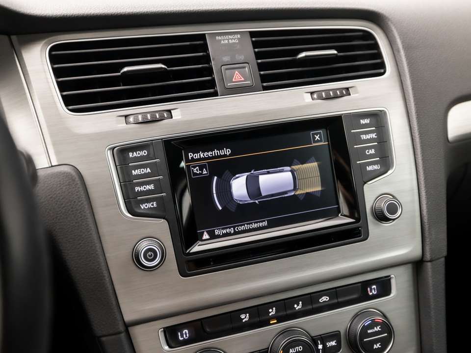 Volkswagen Golf - Imagem 19