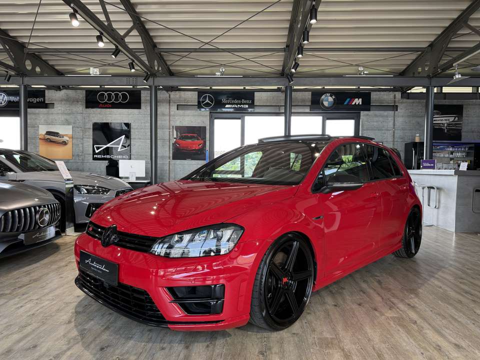 Volkswagen Golf - Imagem 1