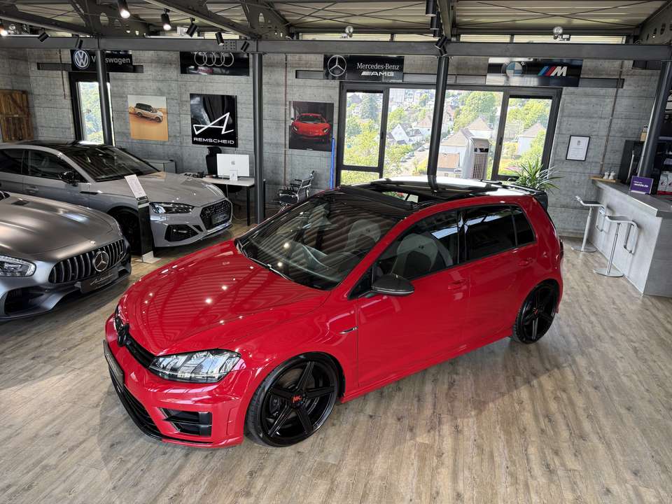 Volkswagen Golf - Imagem 2