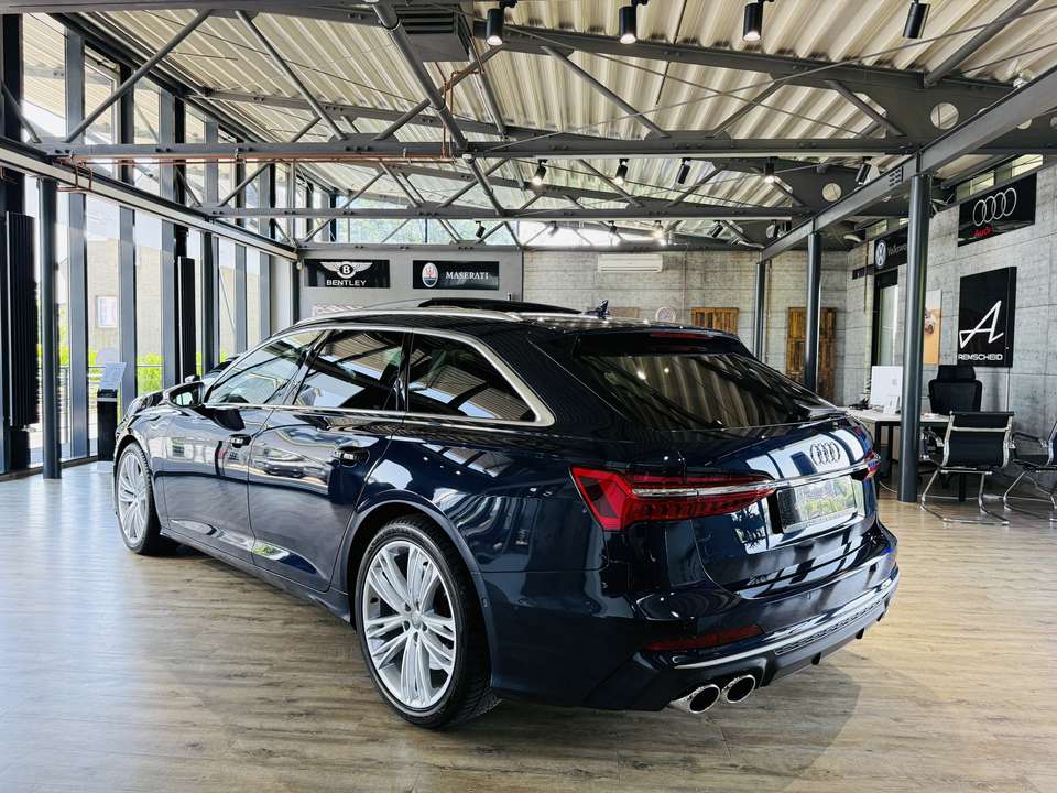 Audi S6 - Imagem 4