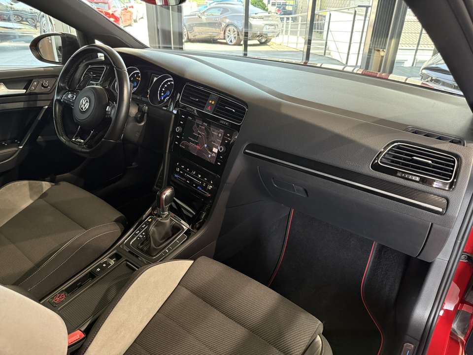 Volkswagen Golf - Imagem 15