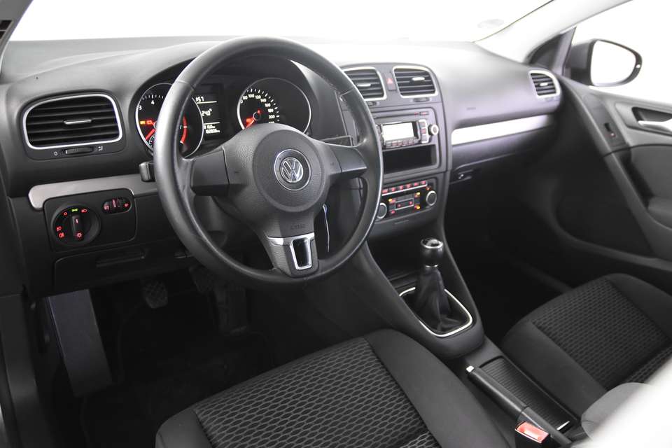Volkswagen Golf - Imagem 2
