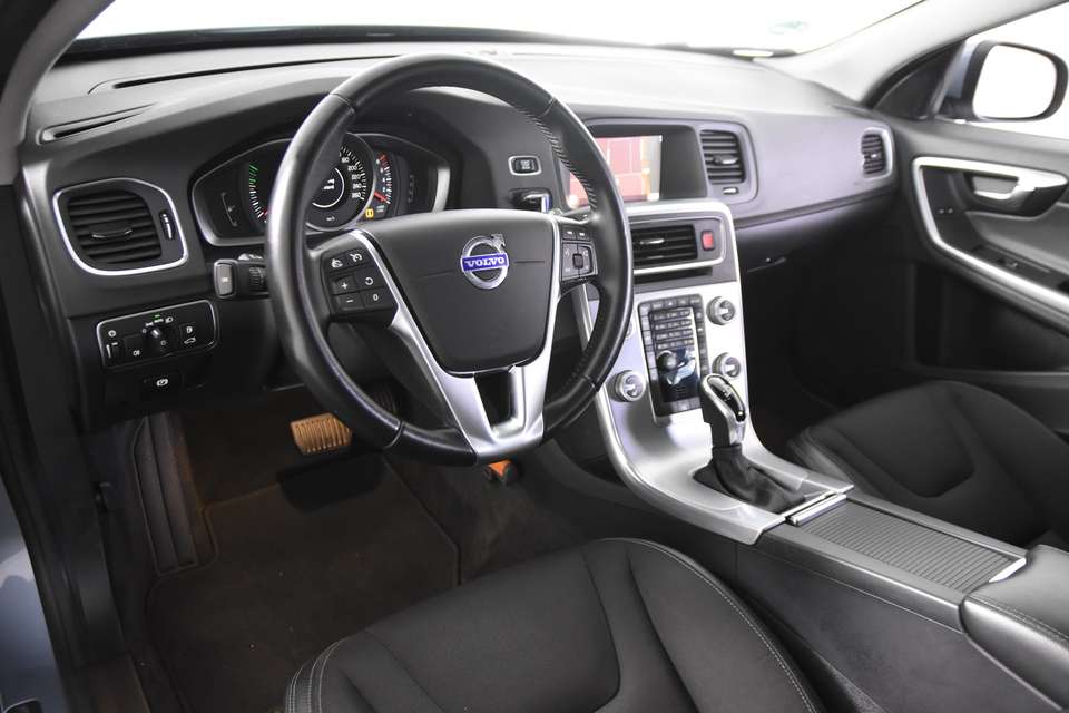Volvo V60 - Imagem 2