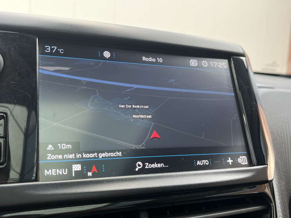 Peugeot 2008 - Imagem 12