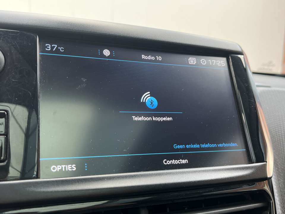 Peugeot 2008 - Imagem 13