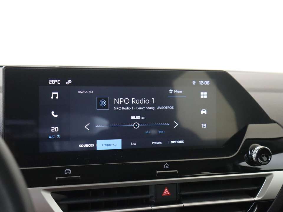 Citroen E-C4 Electric - Imagem 15
