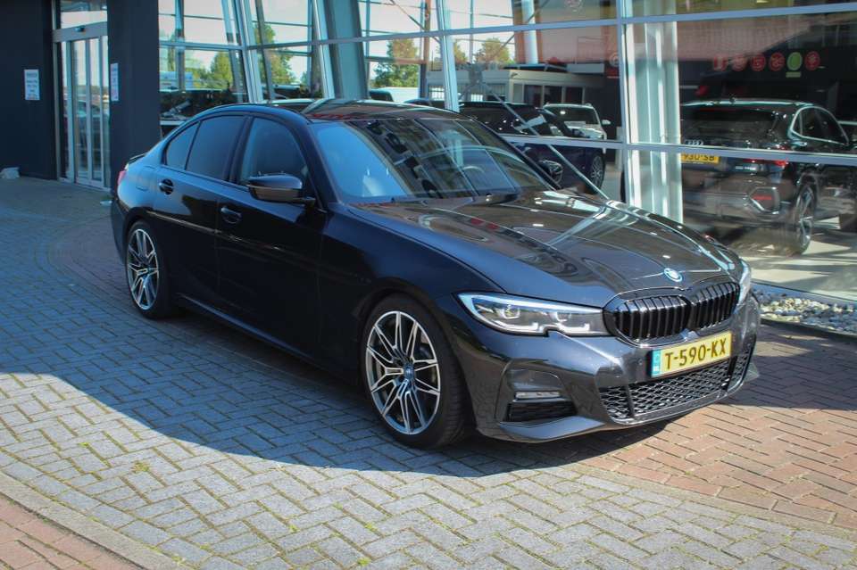 BMW 330 - Imagem 3