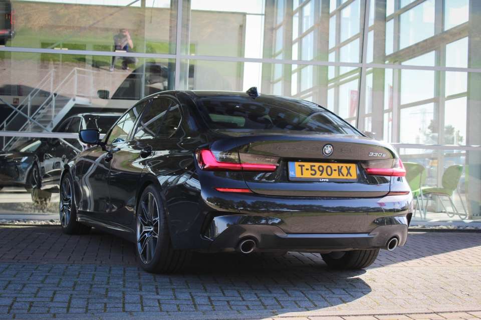 BMW 330 - Imagem 7