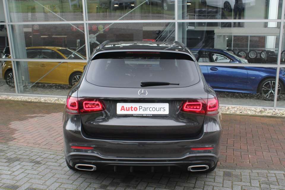 Mercedes-Benz GLC 200 - Imagem 8