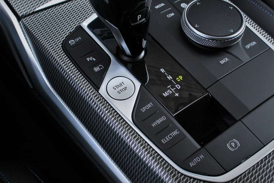 BMW 330 - Imagem 15