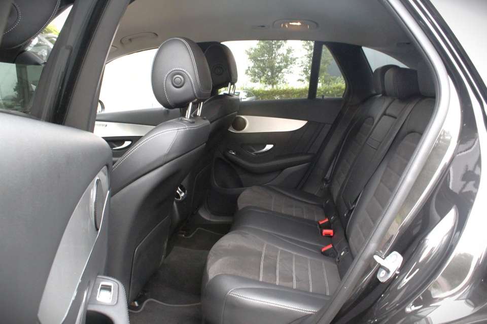 Mercedes-Benz GLC 200 - Imagem 14