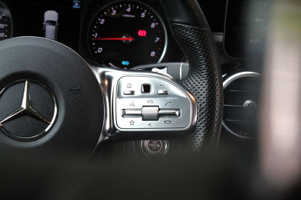 Mercedes-Benz GLC 200 - Imagem 17