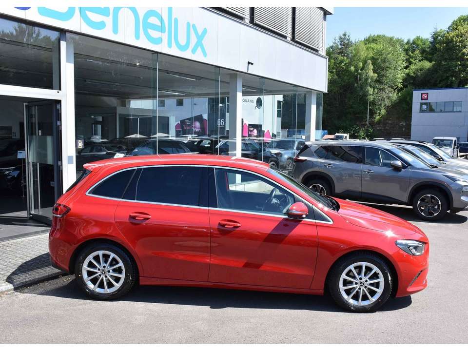 Mercedes-Benz B 180 - Imagem 3