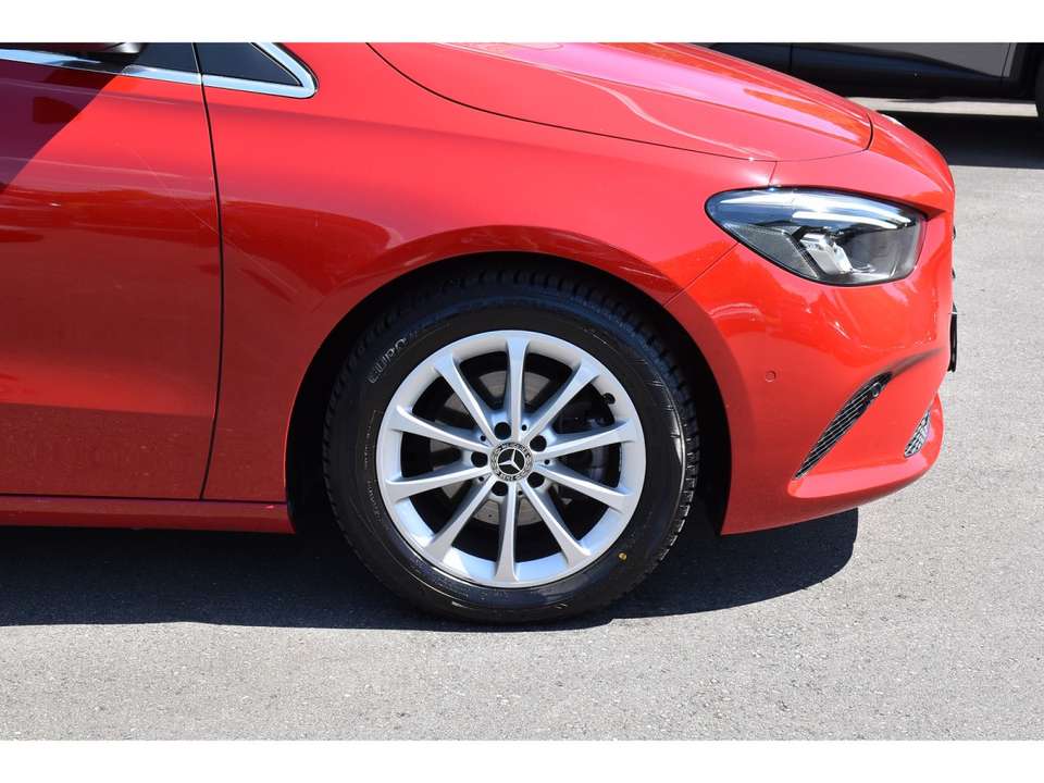 Mercedes-Benz B 180 - Imagem 5