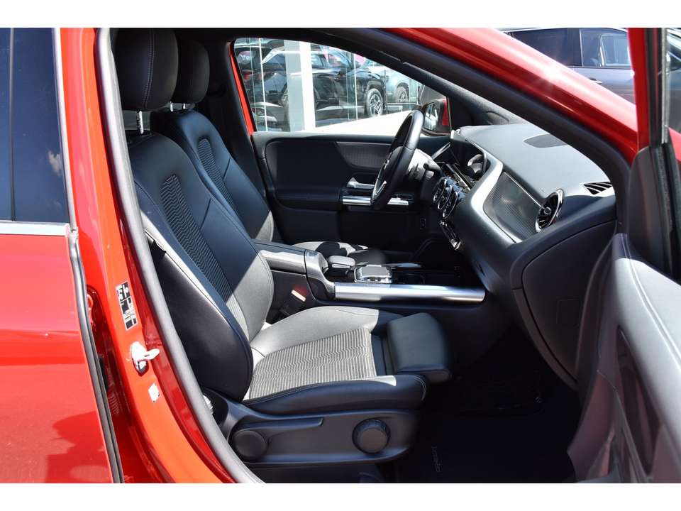 Mercedes-Benz B 180 - Imagem 7