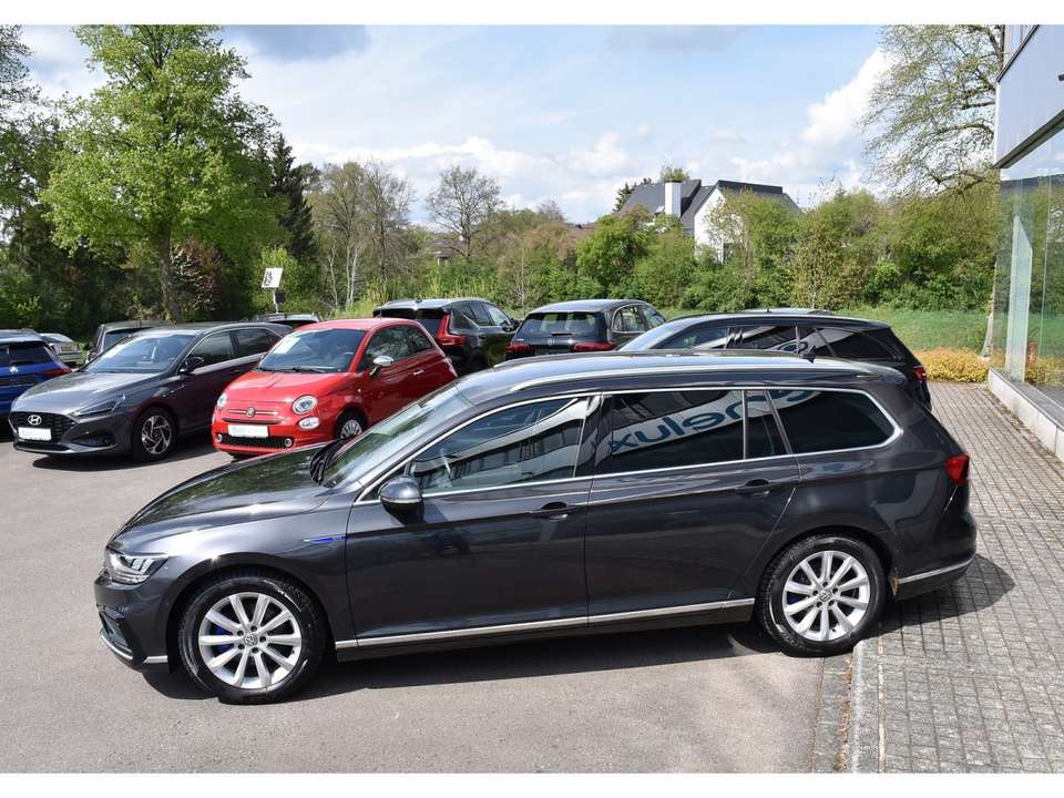 Volkswagen Passat Variant - Imagem 2