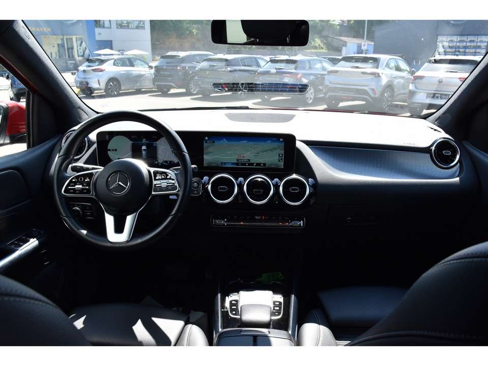 Mercedes-Benz B 180 - Imagem 9