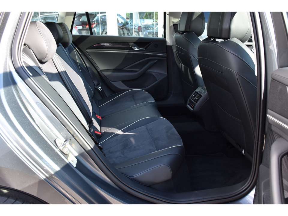 Volkswagen Passat Variant - Imagem 8