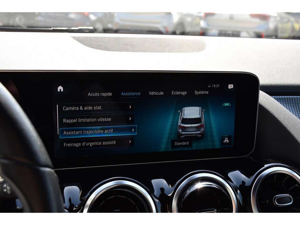 Mercedes-Benz B 180 - Imagem 14