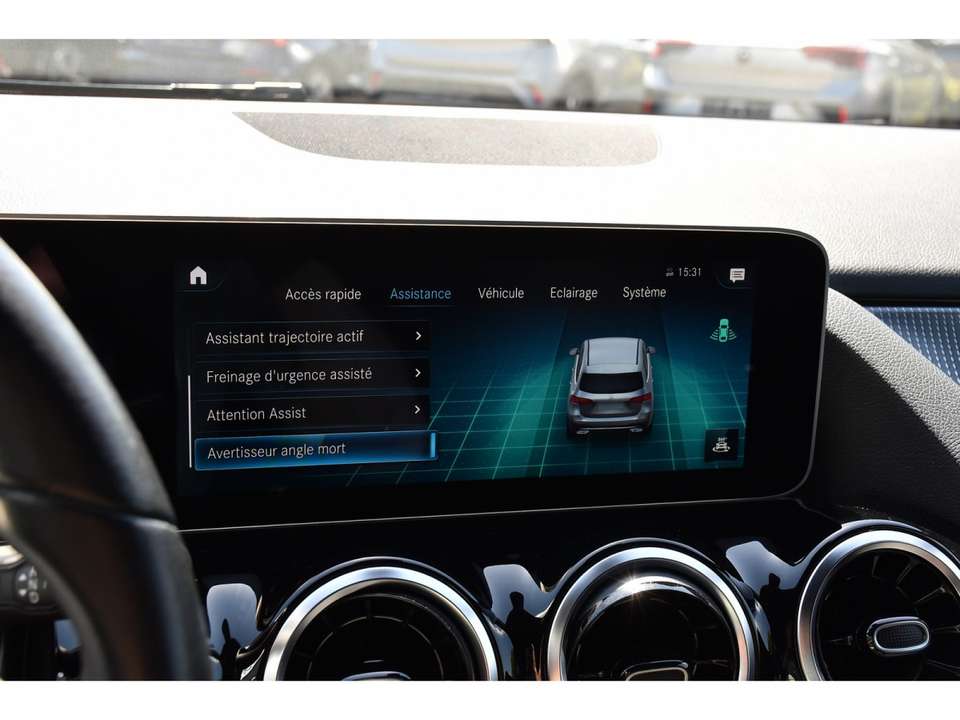 Mercedes-Benz B 180 - Imagem 15