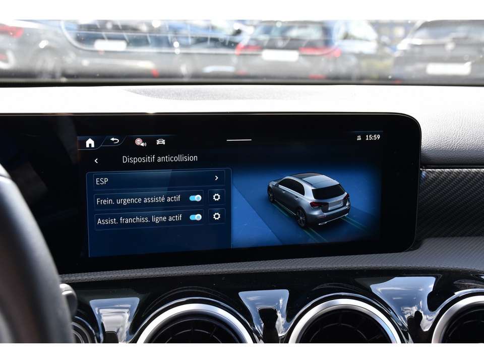 Mercedes-Benz A 200 - Imagem 13