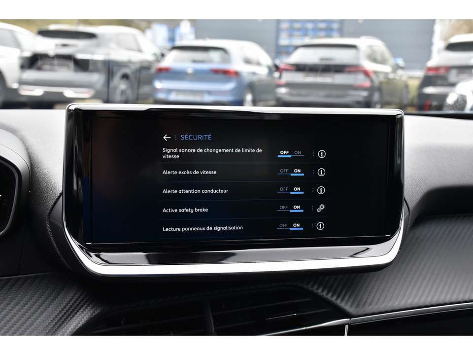 Peugeot 2008 - Imagem 13