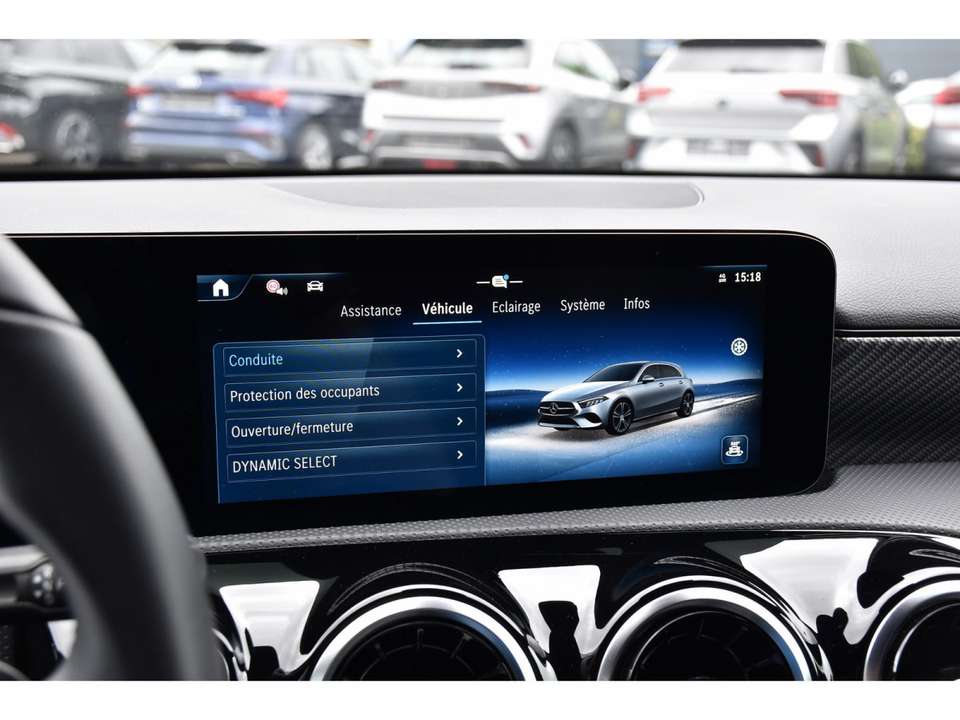 Mercedes-Benz A 180 - Imagem 15