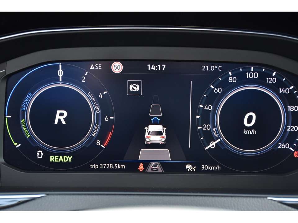 Volkswagen Passat Variant - Imagem 15