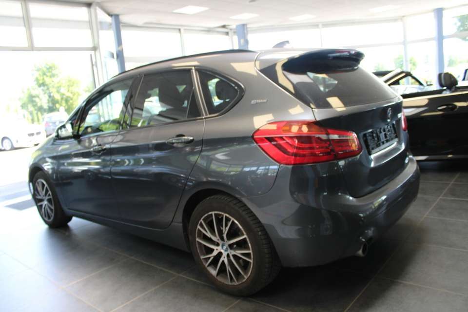 BMW 225 - Imagem 4