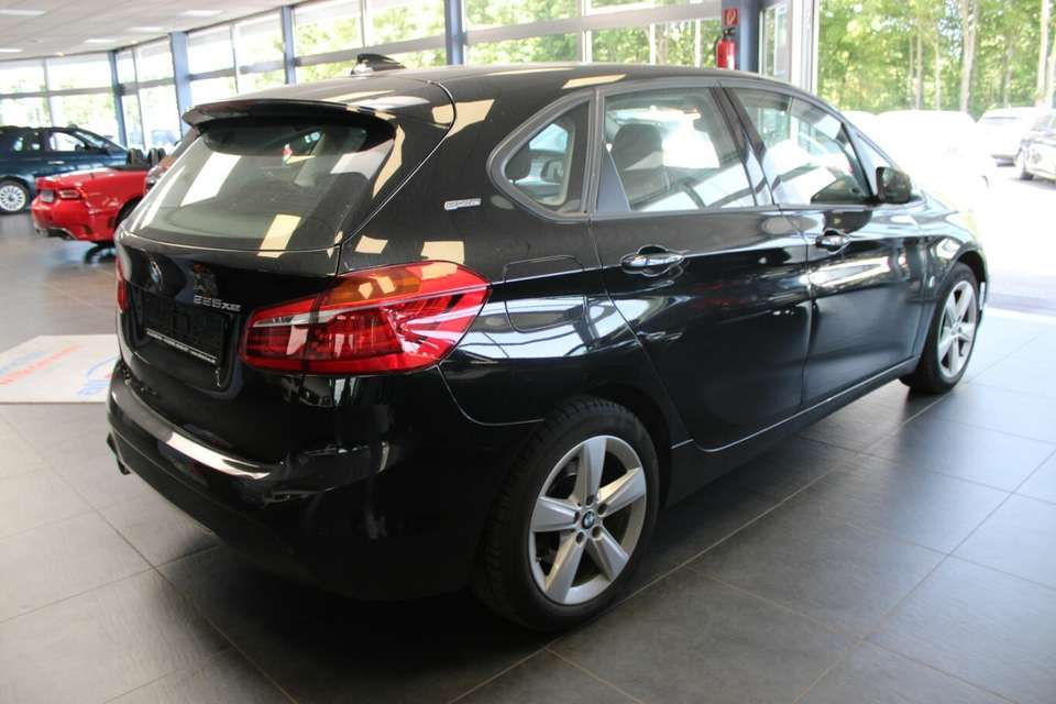 BMW 225 - Imagem 7