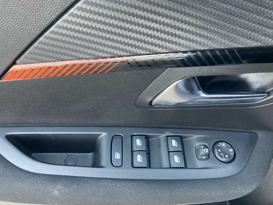 Peugeot 208 - Imagem 14