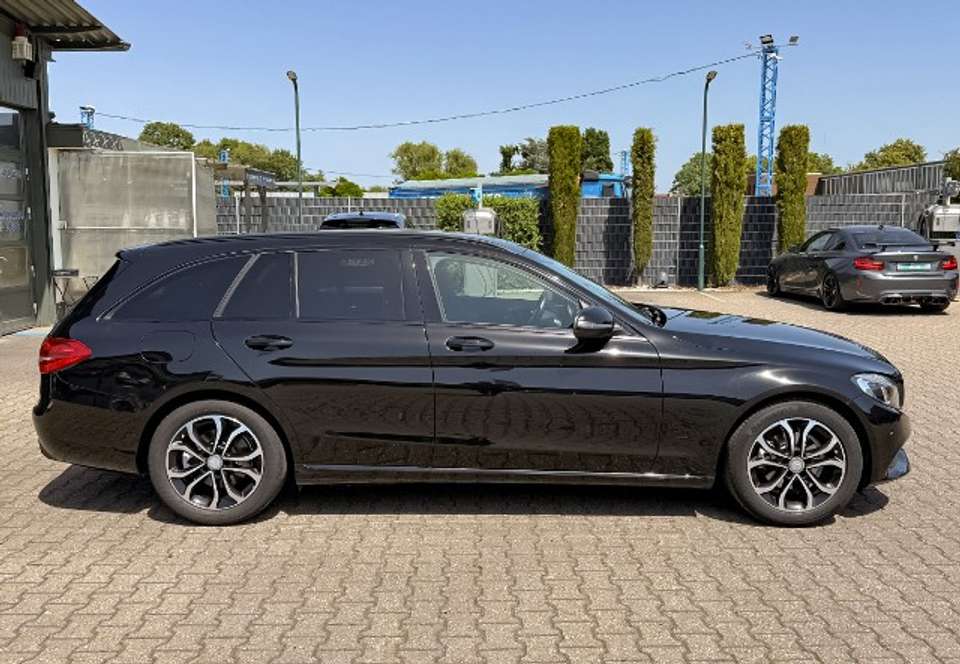 Mercedes-Benz C 180 - Imagem 7