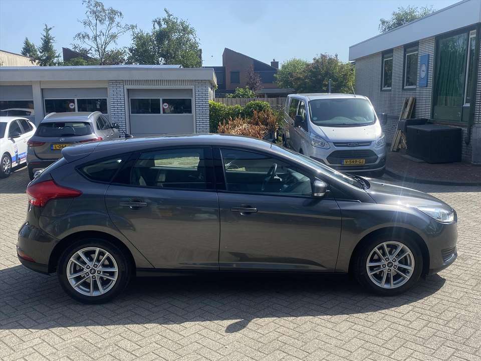 Ford Focus - Imagem 6