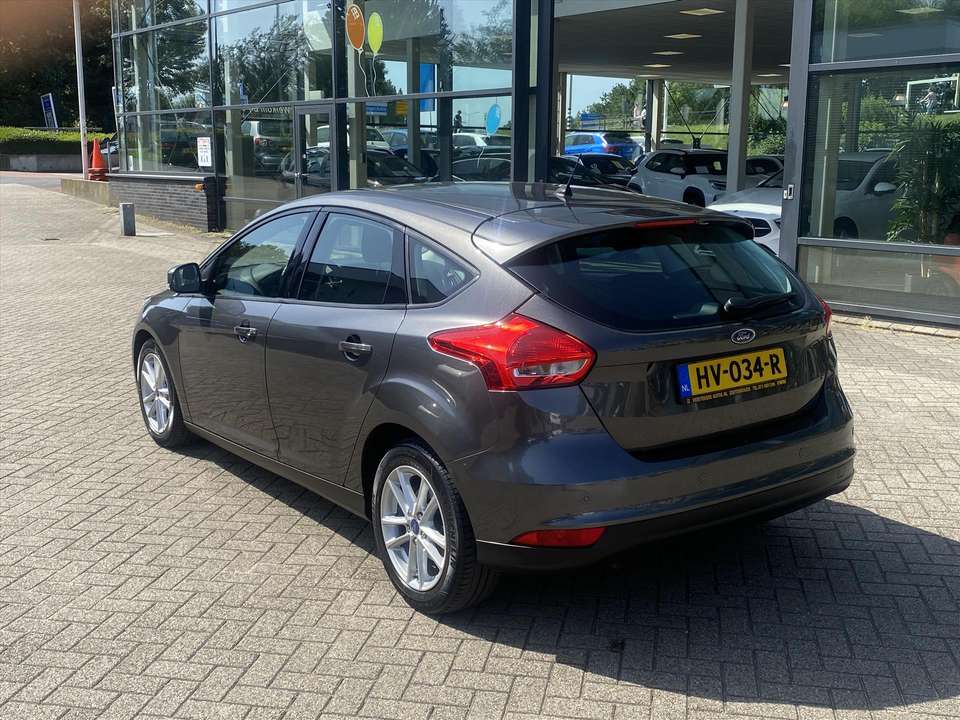 Ford Focus - Imagem 10