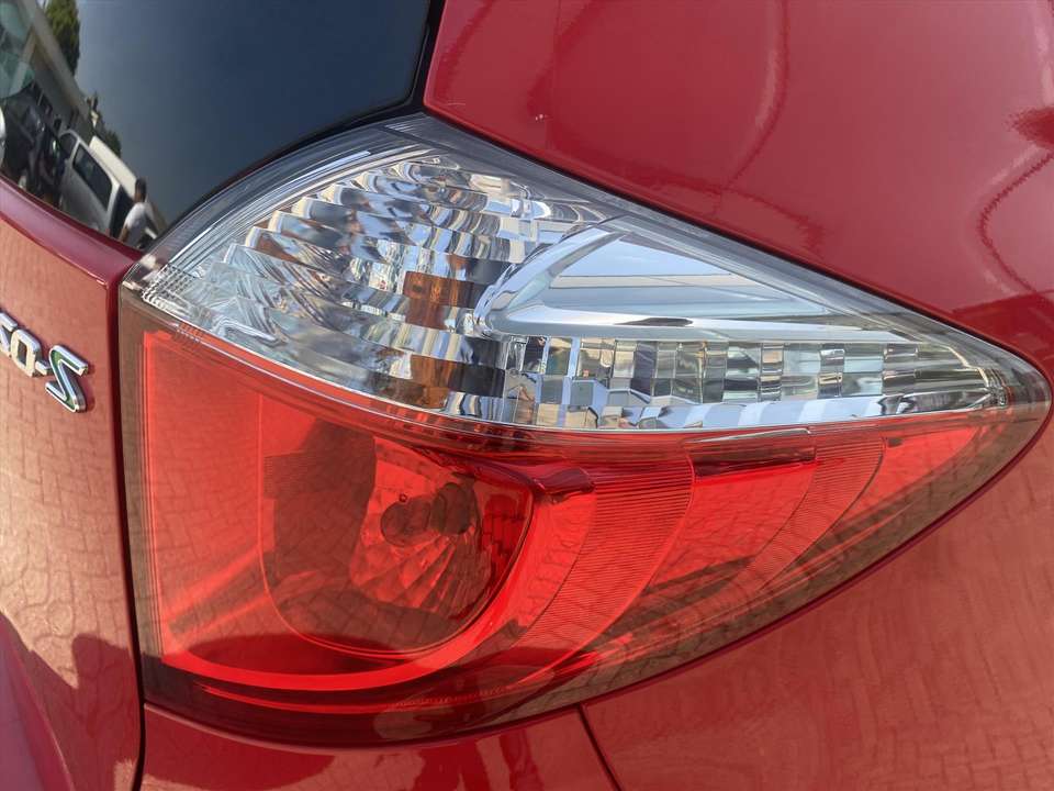 Toyota Verso-S - Imagem 11