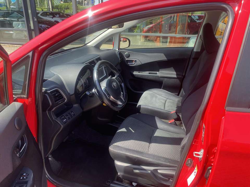 Toyota Verso-S - Imagem 16