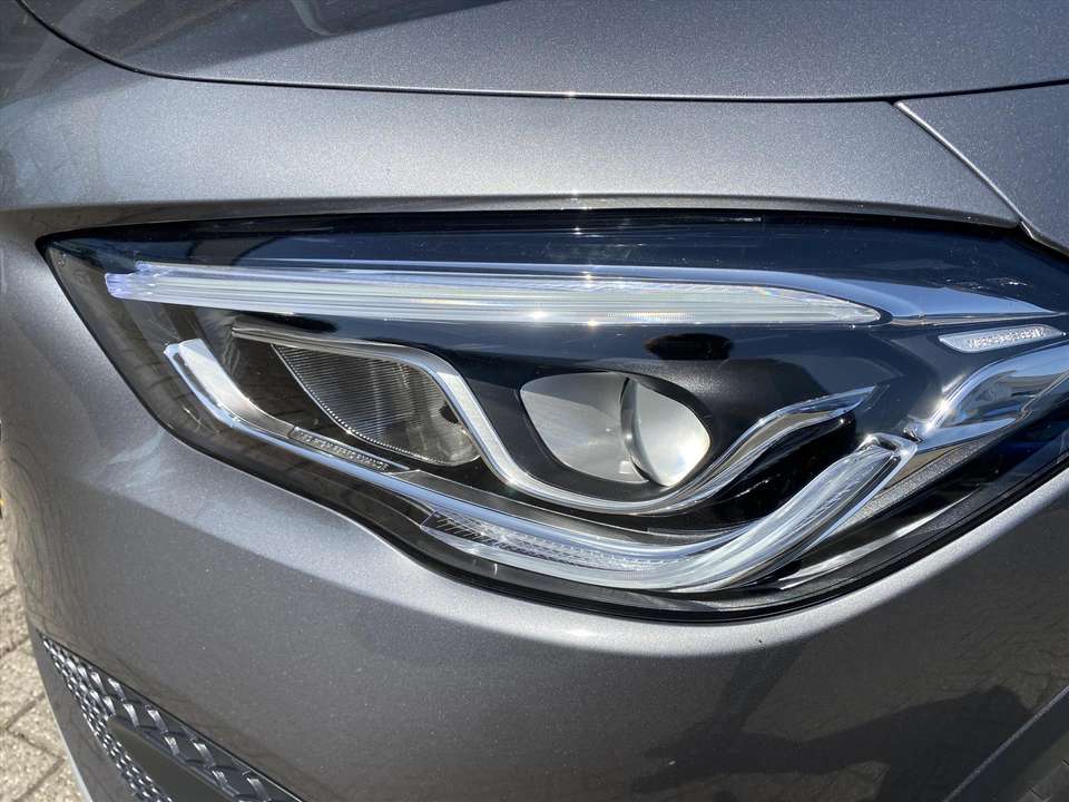 Mercedes-Benz GLA 200 - Imagem 2