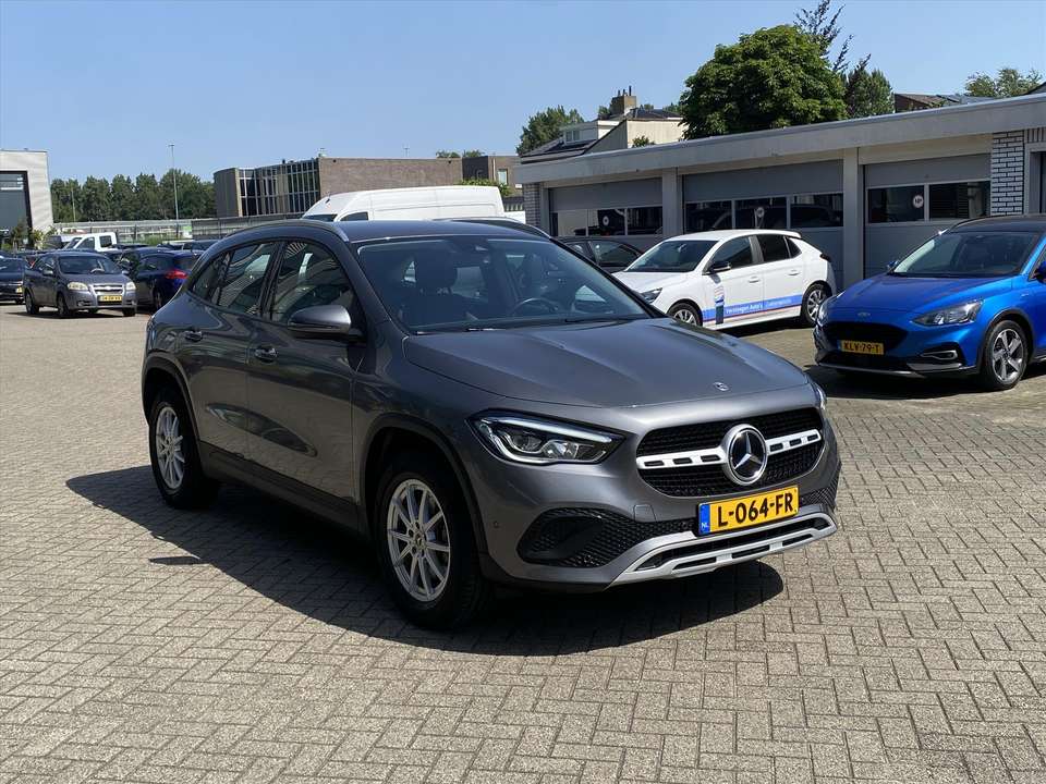 Mercedes-Benz GLA 200 - Imagem 4