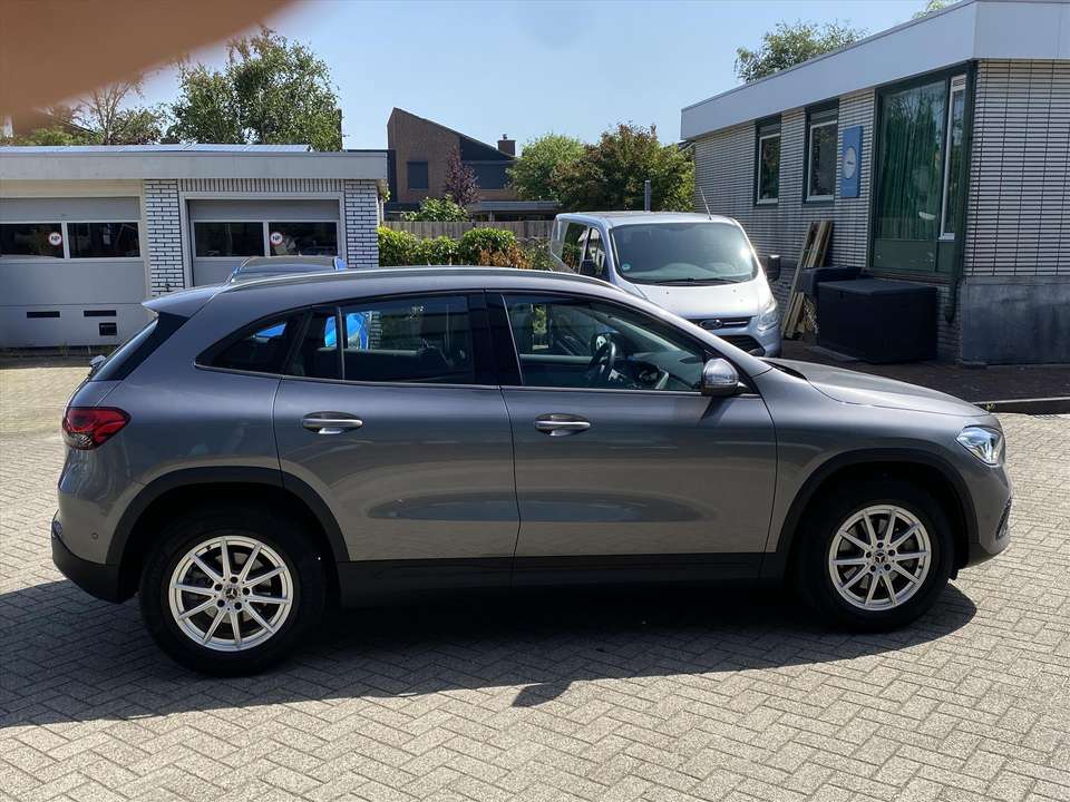 Mercedes-Benz GLA 200 - Imagem 6