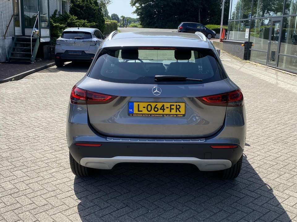 Mercedes-Benz GLA 200 - Imagem 9