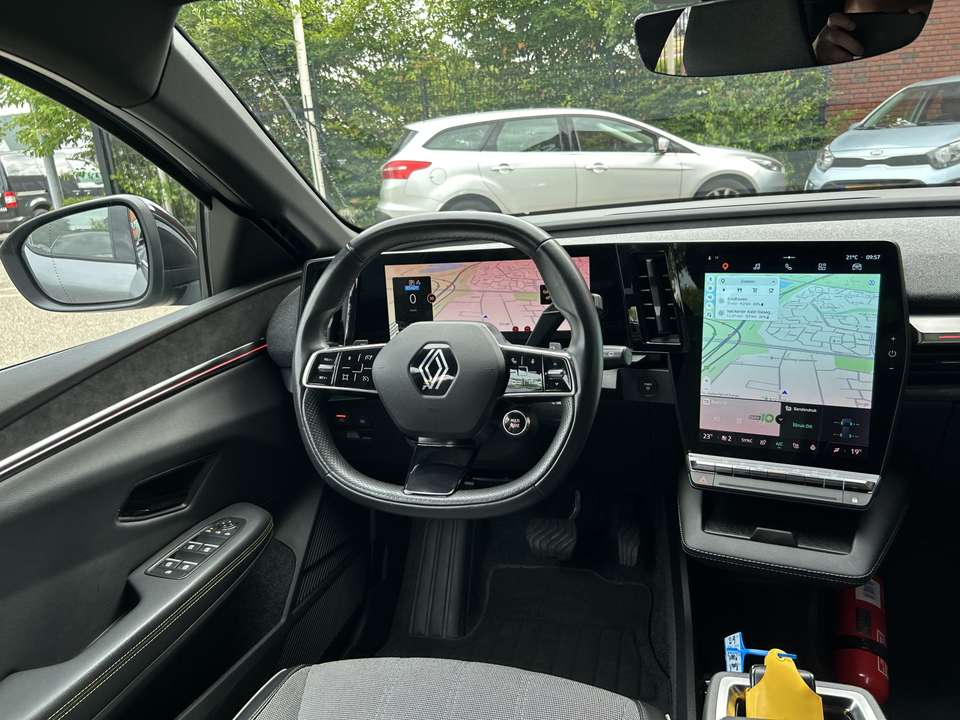 Renault Megane E-Tech - Imagem 8