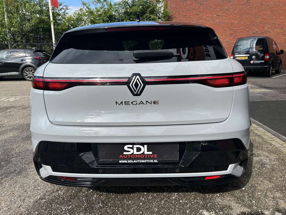 Renault Megane E-Tech - Imagem 6