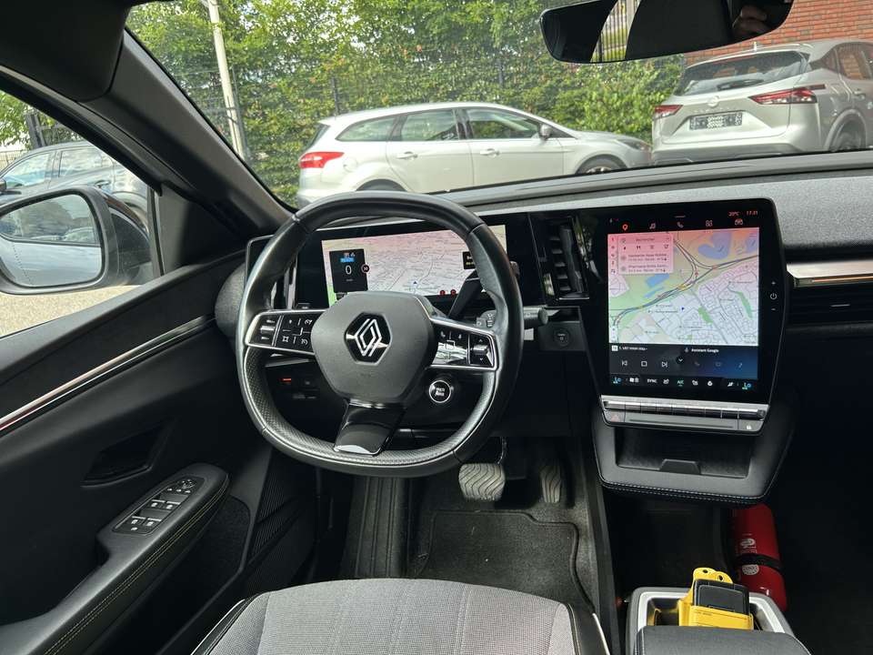 Renault Megane E-Tech - Imagem 8