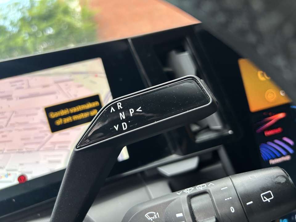 Renault Megane E-Tech - Imagem 13